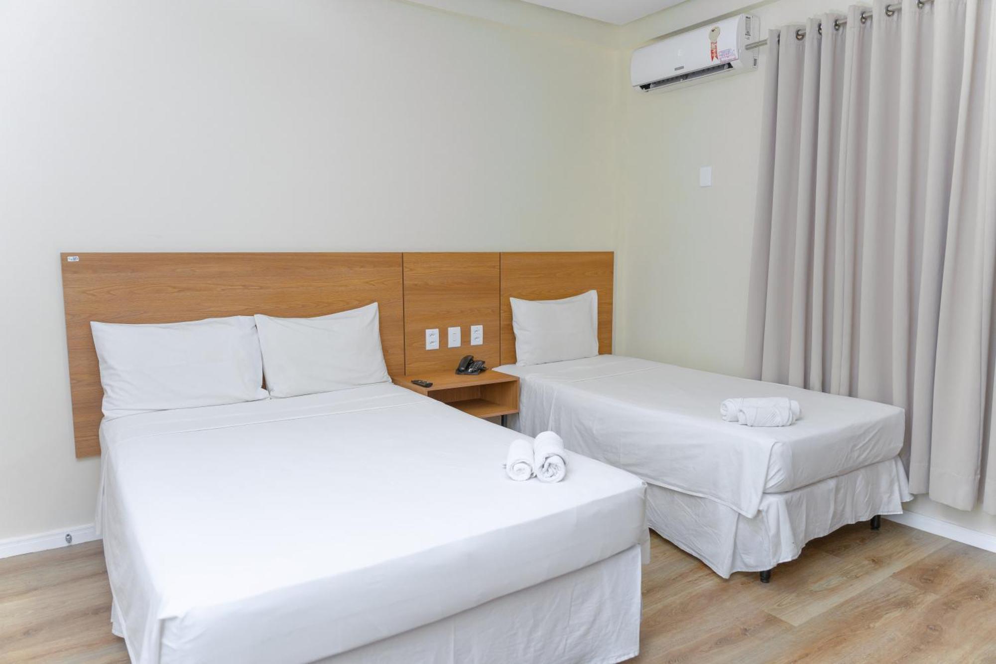 Hotel Equinocios Essential Barcarena Eksteriør billede